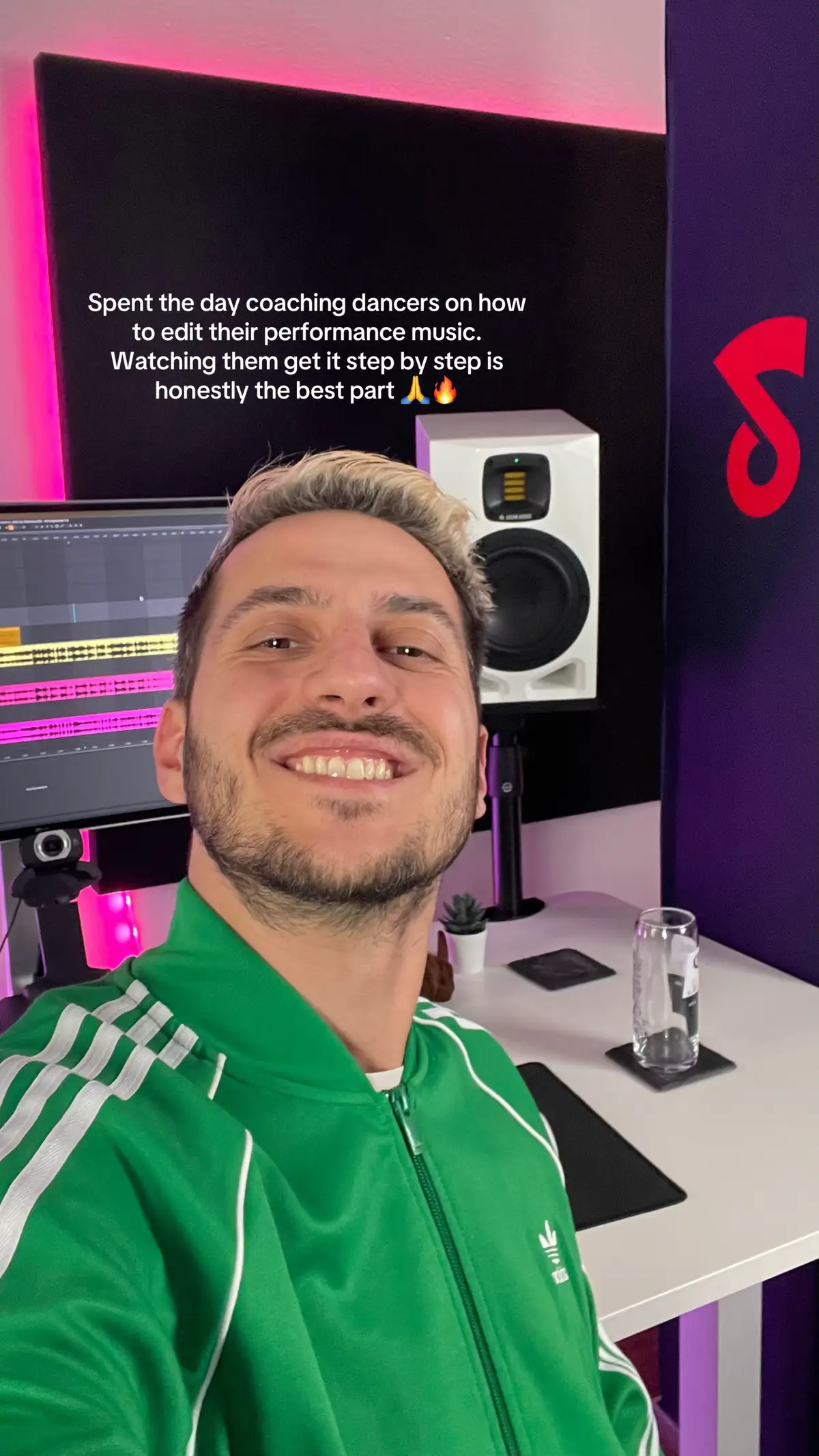 Spent the day coaching dancers on how to edit their performance music. Watching them get it step by step is honestly the best part 🙏🔥