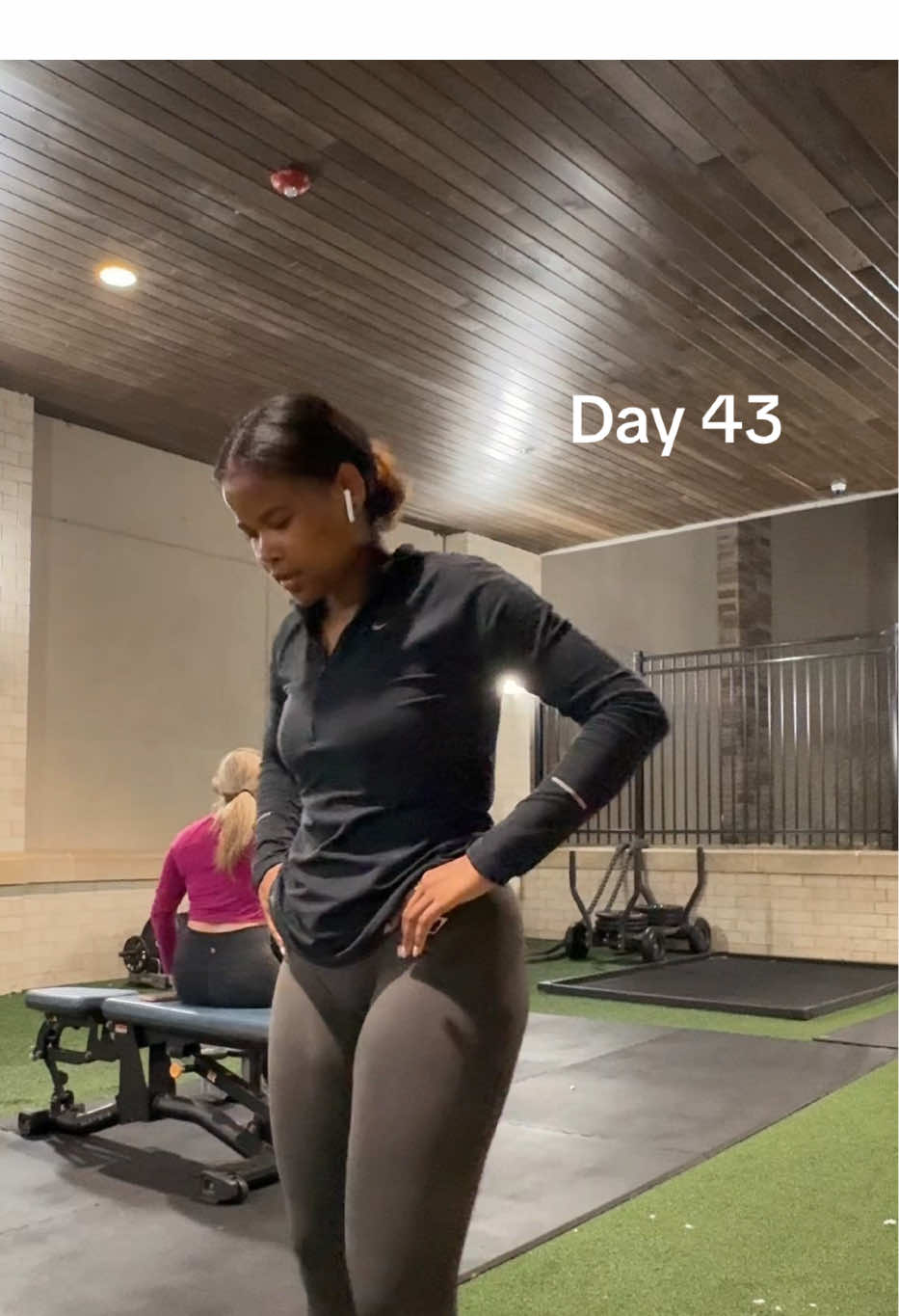 Almost done @Djefthalie Blanfort 🤭🤭🤭 #haitiangirls🇭🇹 #glutesworkout #haitianfitness #quadsonfire #jointhechallenge 