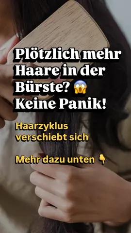 ✨Im Herbst flippen viele aus: „Oh Gott, mir fallen die Haare aus, stimmt was nicht mit mir?“ Die Antwort: nein. Deine Haare laufen in Zyklen Wachstumsphase, Übergang, Ruhephase. Und im Herbst wechseln viele gleichzeitig in die Ruhephase. Ergebnis: mehr Haare im Abfluss. 💡 Tipp: Panik bringt nix. Lieber sanft kämmen, weniger Hitze, und deinem Körper von innen Nährstoffe geben, damit die neuen Haare stark nachwachsen. 👉 Kennst du den Moment, wo du in die Bürste schaust und denkst: „Hilfe!“? Alles Liebe , Yvonne ✨ Keywords Haare Haargesundheit Haarwachstum Haarausfall Gesunde Haare Hashtags #haarausfall #haargesundheit #haare #herbsthaare #healthyhair