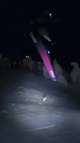 ⛷️: @anttiollila  #nighskiing #clean #steez 