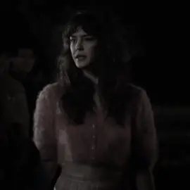 her hotness outweighs her craziness imo 🤷🏻‍♂️ | ac: @audios cc: aethopia spc: li6ratos & liarscp | #lottiematthews #courtneyeaton #yellowjackets #yellowjacketsedit #lottiematthewsedit 