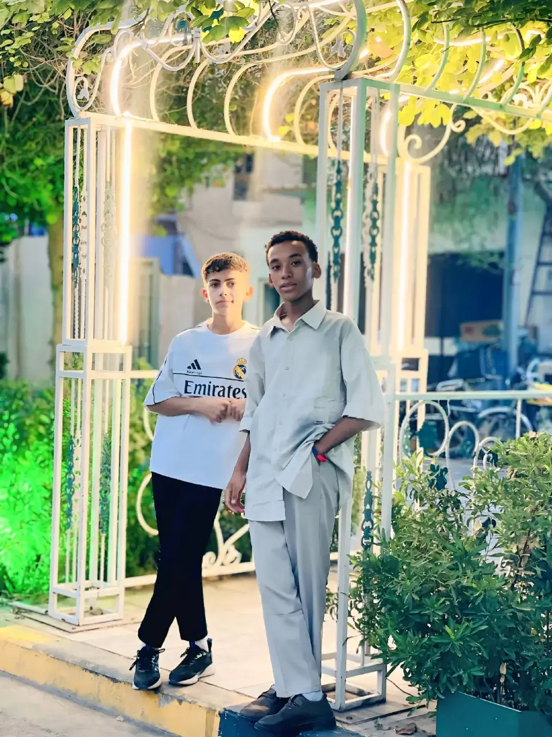 يككممرر🌑💞😆🤞🏻. . . .  . . @ححساأني 🕊️🍃 @مــَيــمّــوِ🤎.  حبايبب🤎💞 . . . #بابليون  #كربلاء_المقدسه  #لايك_تعليق #مشاهدات_تيك_توك  #الشعب_الصيني_ماله_حل😂😂 