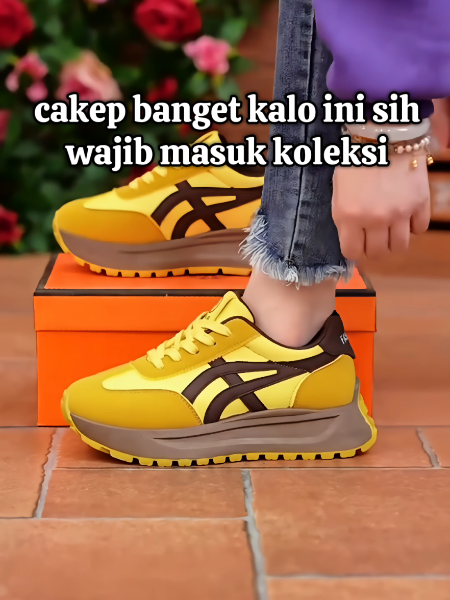 kalo ini sih wajib masuk koleksi #sepatuwanita #modelterbaru 