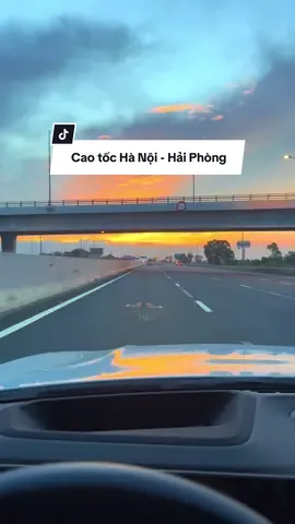 Vẻ đẹp hoàng hôn trên Cao tốc Hà Nội - Hải Phòng #dulich #xuhuongtiktok #xuhuong #phuot #hanoi 