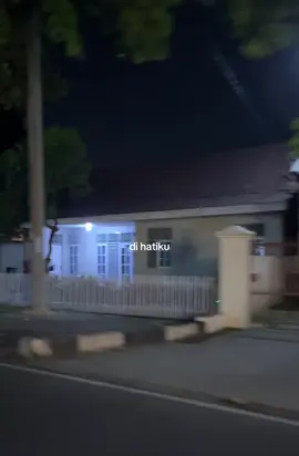 Kamu harus tau kamu secantik lagu ini. . . . . . . .#liriklagu  .#butterflyera  .#kasihputih  .#glennfredly #yoviewidianto 