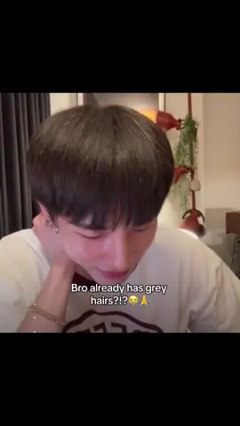 Sometimes I forget he’s pushing 30 💔💔 #hyunjin #straykids #viral #fyp #kpopfyp 