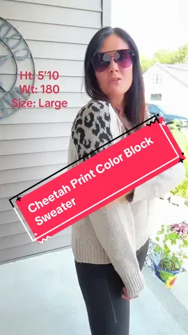 A must have for your fall wardrobe! This sweater is so soft and can be layered! #womenssweater #sweaters #sweaterweather #cheetahprint #womensfashion 
