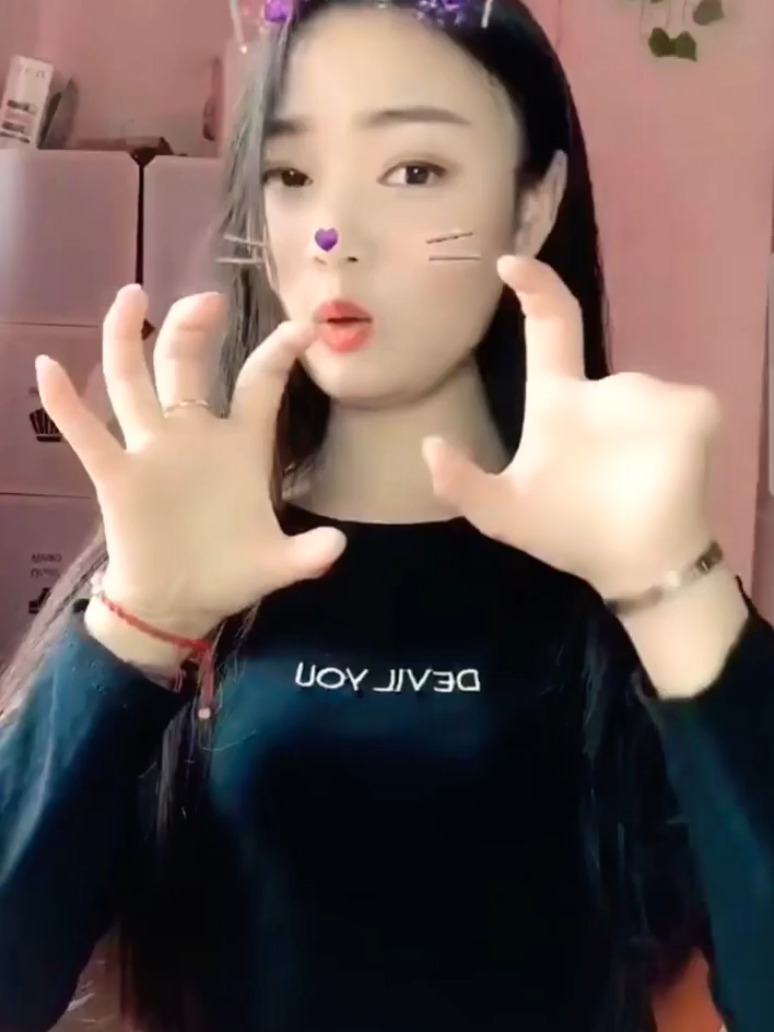 Finger amputee #amputee #fingeramputee #missingfingers