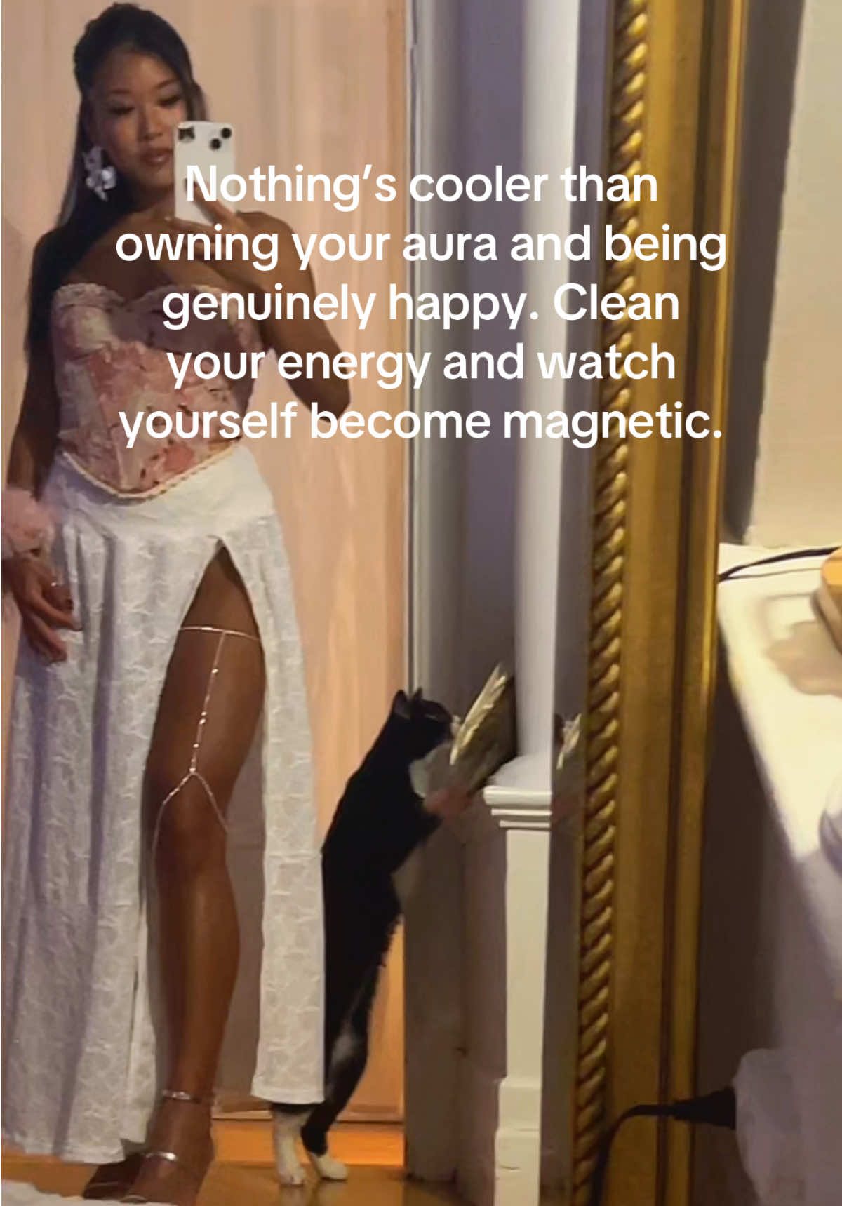 Fit to see mother @Kali Uchis 🌺🦋💗 #kaliuchis #sincerely #sincerelytour #kaliuchistour #khmertiktok 