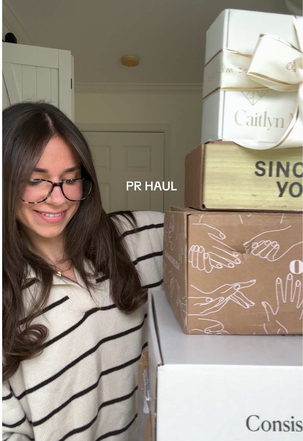 my most chaotic pr haul yet 😭 THANK YOU SM TO ALL THE BRANDS THAT SENT ME THINGS this is literally a dream come true 🤍☁️ #pr #prhaul #unboxing #skincarebrands #unboxinghaul 