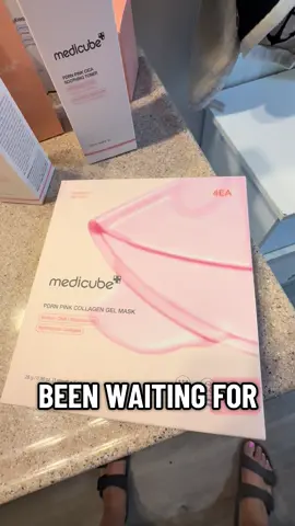 #medicubepartner #medicubeskincare #skincareroutine #skincare #glassskinroutine 