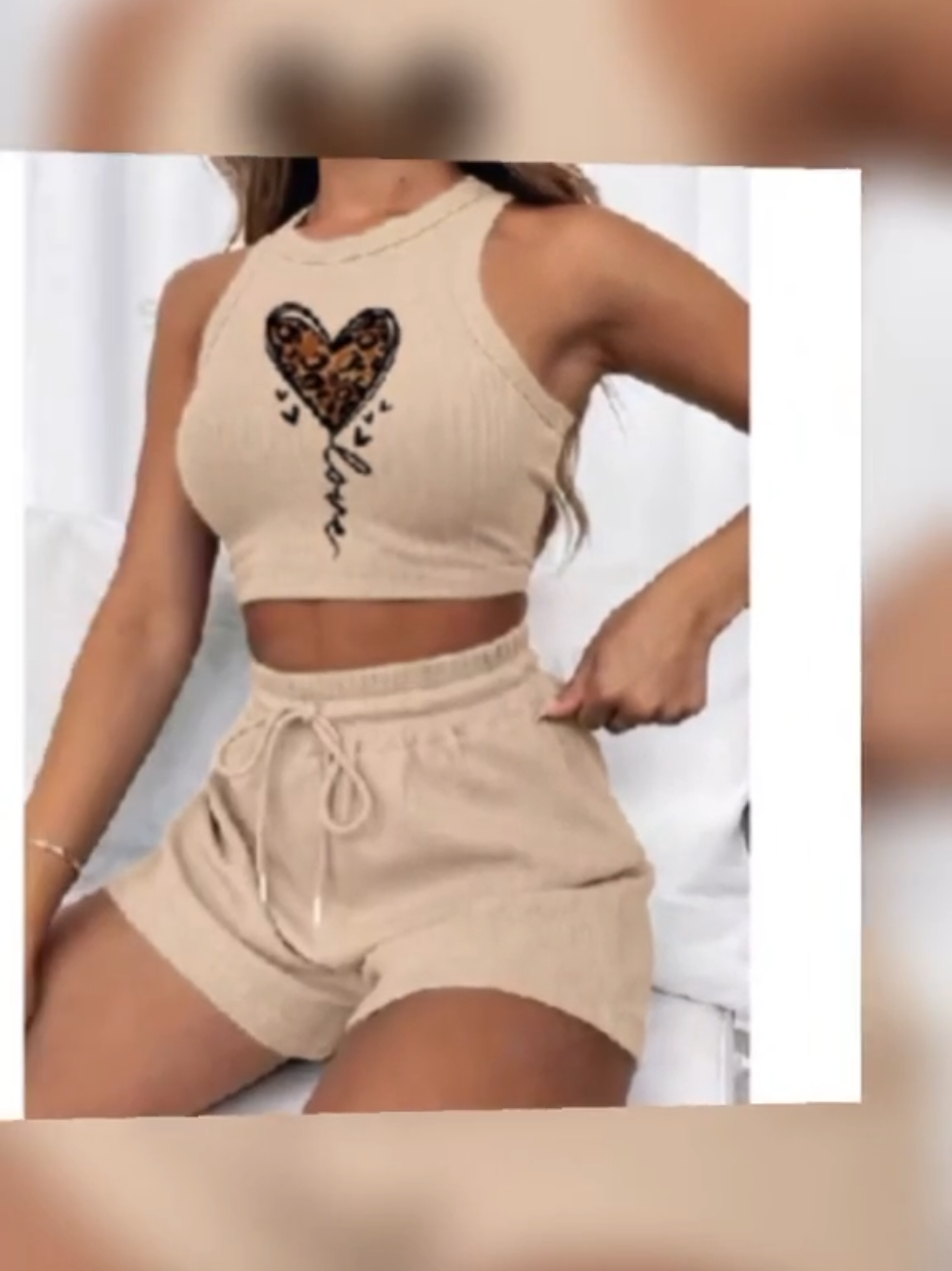 Confira Conjunto cropped e short canelado 3D Feminino com 5% de desconto!  comente EU QUERO que envio o link 🔗  #queridinhodomomento #promoção #fyppp 