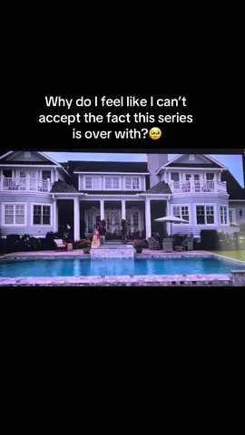 Anyone else hoping there’s a “special” that will be coming?! 😩 I’m still so invested in what happens after this scene 🥺#summeriturnedpretty 