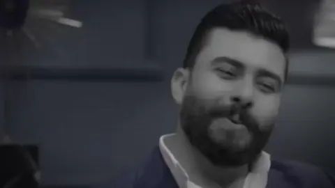 مرايه قلبي ومن مشيت تتكسر 🪞💔. #الليلة_يمكن_اخر_ليلة #اخر_ليلة #ستار_سعد #zeiii57 #d0p #d0e #viral 