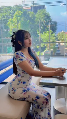 ပန်းခင်းလမ်းပဲလျှောက်ပါ အချစ်လေးရယ်💙💜🩵