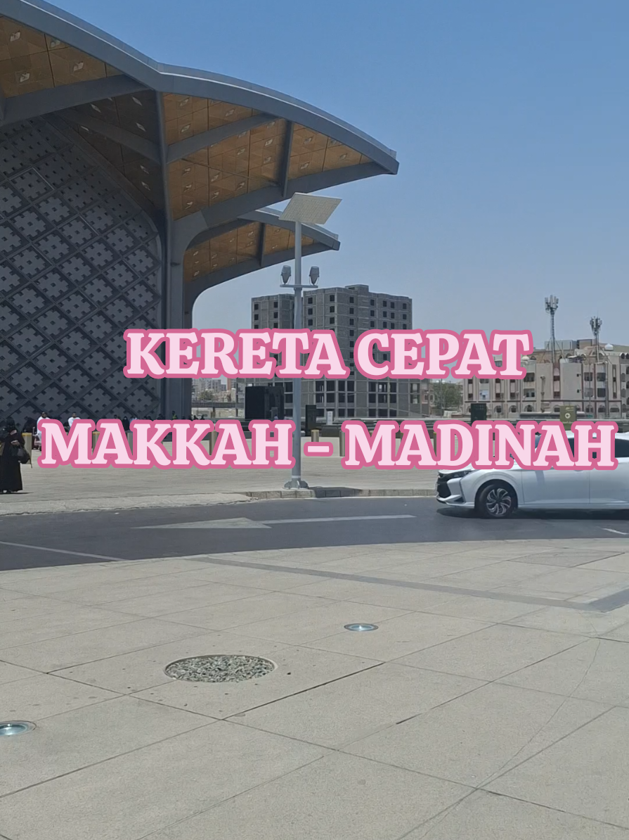 MashaaAllah.. Alhamdulillah... pertama kalinya naik Haramain, kereta cepat dari Mekkah ke Madinah ❤️ Semoga di waktu mendatang bisa kembali naik ini lagi.. aamiin 🤲❤️ #Mekkah #Madinah #Umroh #Umrah #haramaintrain 