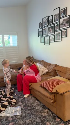 Heavy on the “when you wake up early of course your kids wake up early too”😅 #morningroutine #mom #moms #momtok #MomsofTikTok 