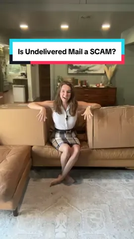 Are undelivered mail companies only sending the good stuff to influencers?? This box is from @Fundelivered. On the next video, I’ll open the “regular” box! 😏 