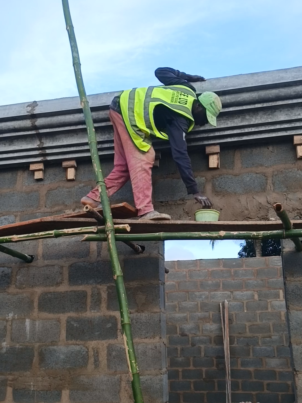 #construction #building cost of doing parapet casting