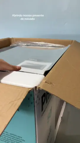 Ganhamos um forno lindo todo espelhado da @philco #noivos #presentecasamento #noivado #fornoeletrico #philco 