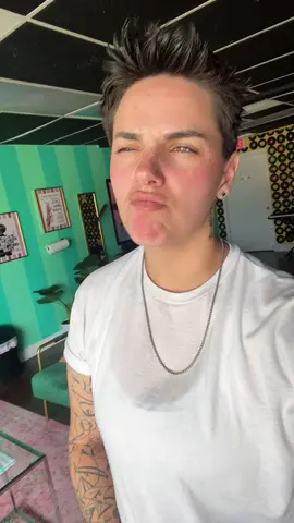 Clocked out early today finished my last Tattoo and off to dinner with my family ☺️