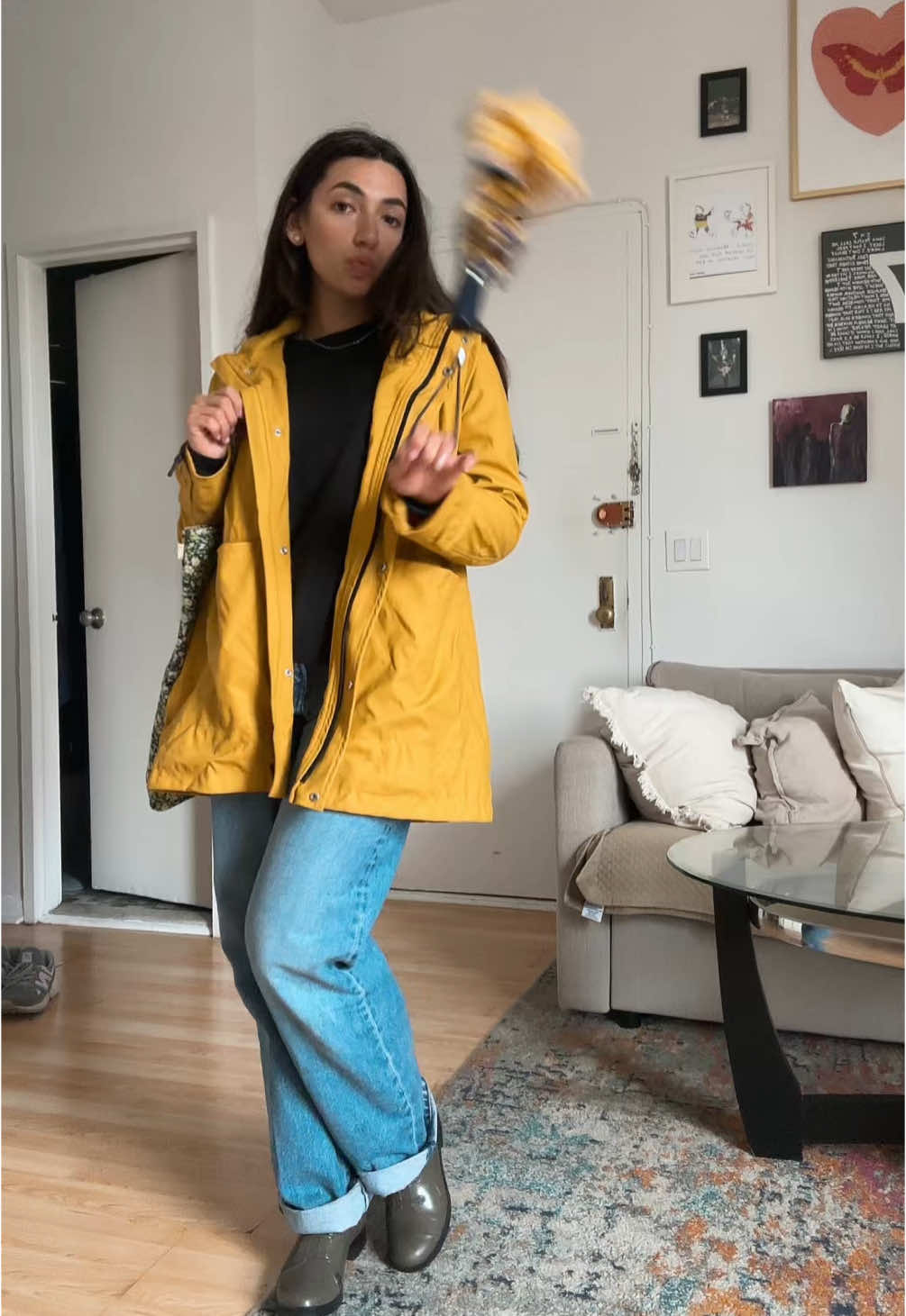 Love it when it rains actually☔️ #rainydayvibes #ithinkilikewhenitrains #rainydayoutfit #rainboots #raincoat #yellowraincoat #madelinecartoon 