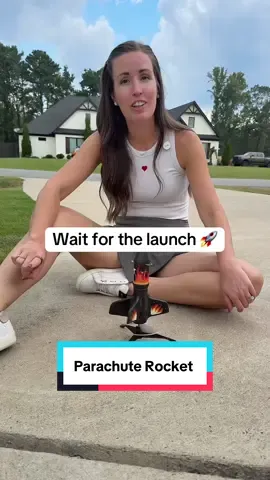 The one parachute rocket that you can use over and over! #rocket #kidstoys #toysforkids #giftsforkids 