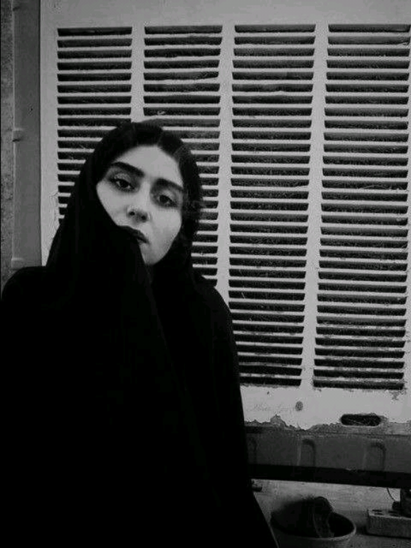 ولك بويهه😔.  #ام_شاكر #نعاوي_لفاكد_عزيز #نعي_يوجع_الكلب #اكسبلور #تصميمي 