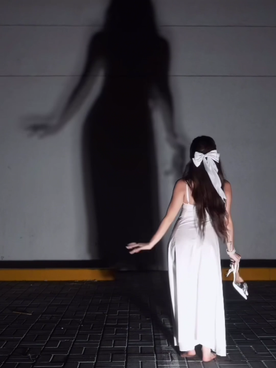 اغنيه بيسان الجديده متل الاميره  ادعموني بليز وشكرااا❤️❤️❤️ #متل_الاميرة #بيسان_اسماعيل #fyp @بيسان اسماعيل - Bessan Ismail 