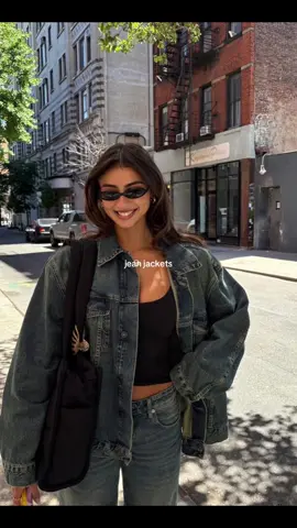 #jeanjacket #denimondenim #falloutfits #outfitinspo #fallfashion 