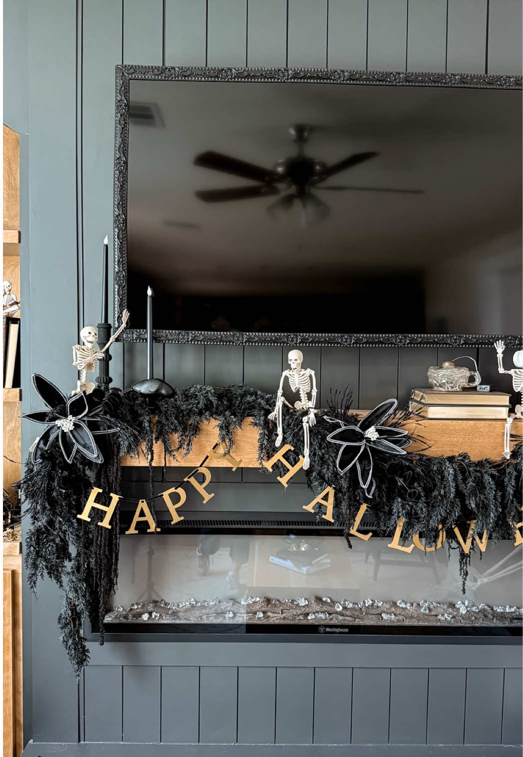 DIY tv frame! This turned out SO much better than I thought it would! You don’t NEED to use power tools even, an angle cutter would work just fine. #tvframe #diyhome #homediy #easydiy #diyprojects 