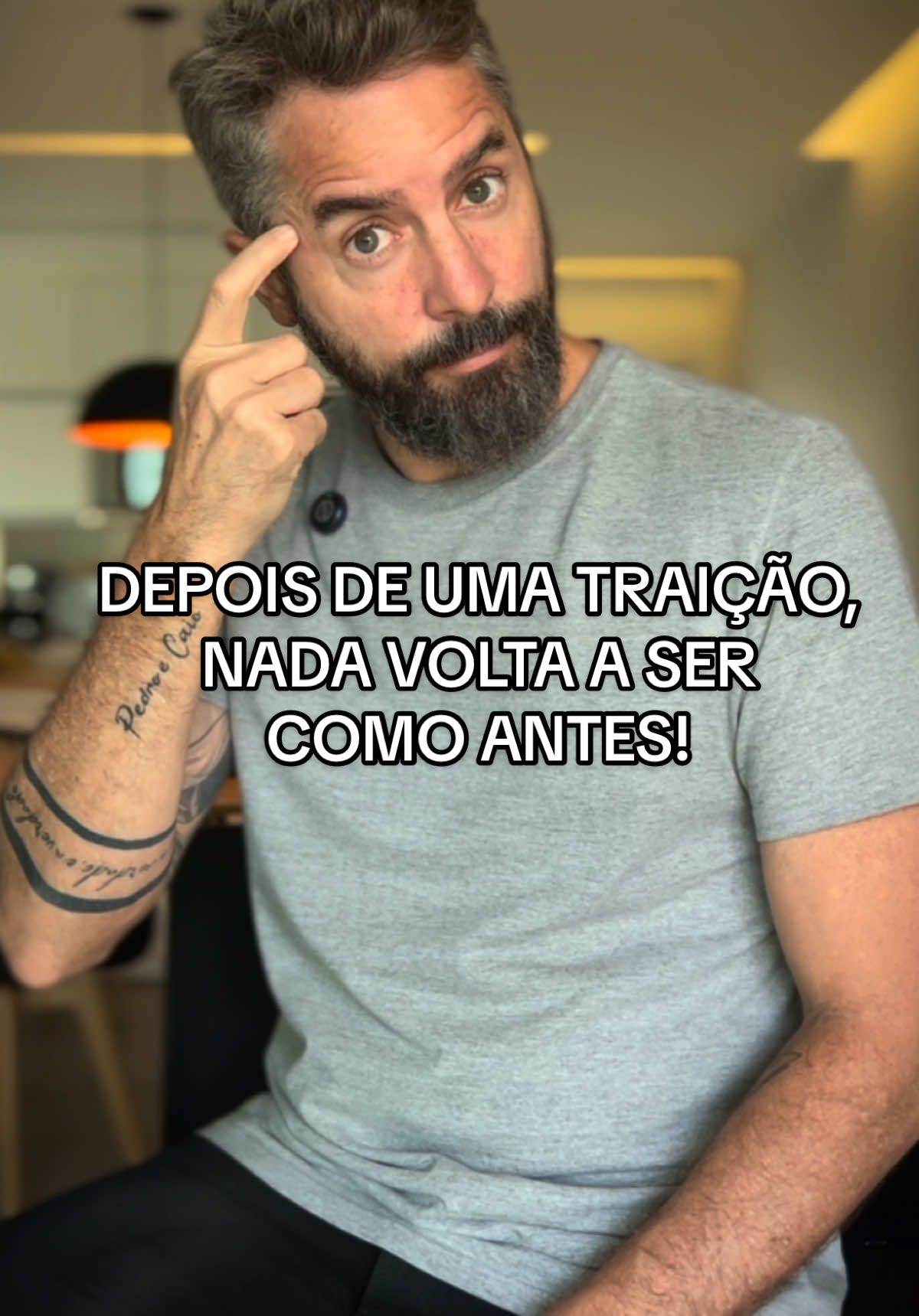 Depois de uma traição, nada volta a ser como antes… A vida só muda, se você mudar! #traicao #relacionamento  #reflexaododia #jorgemedina_jm #viralvideos 