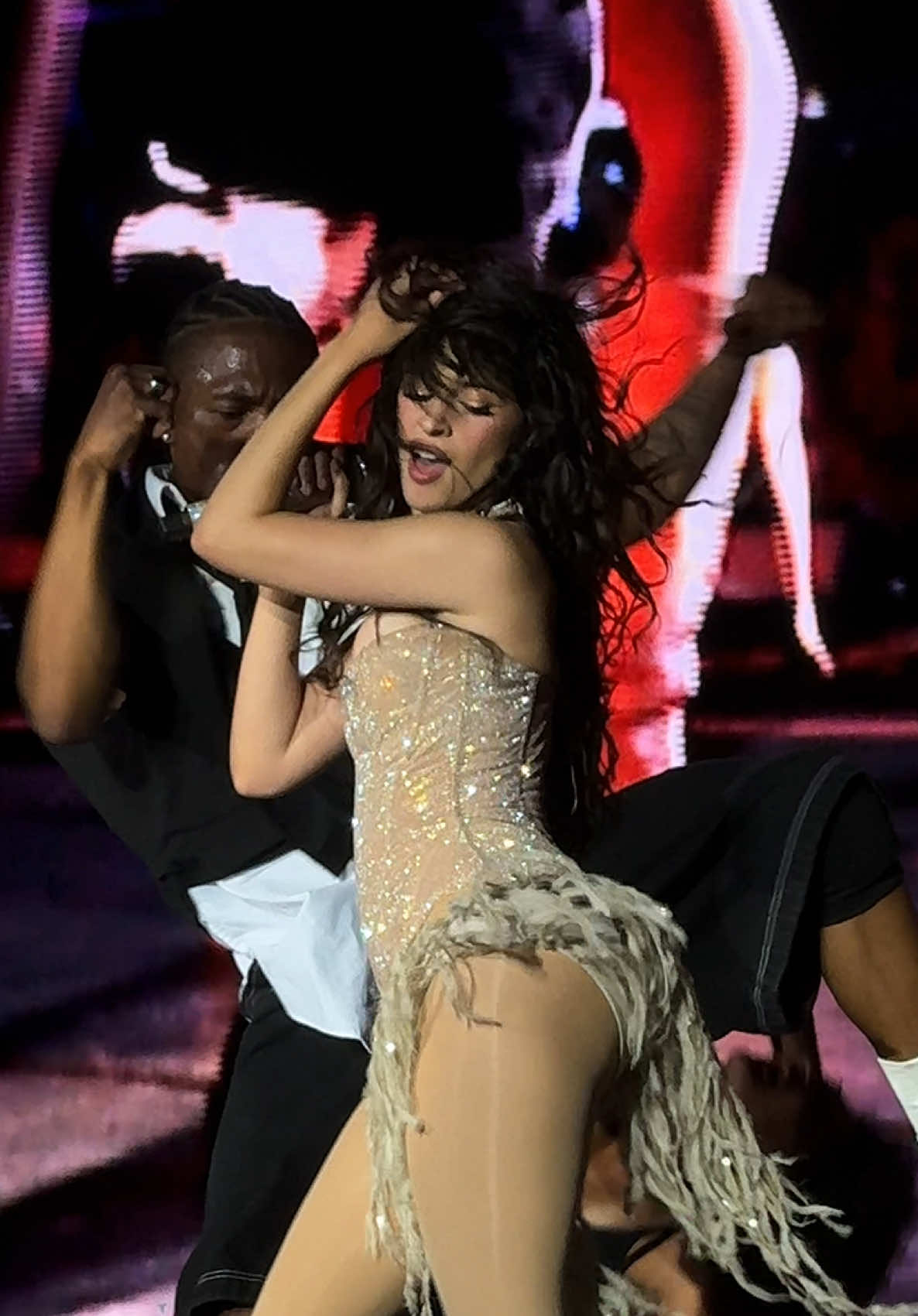 he knows - the town (@Camila Cabello) // #camilacabello #thetown #concerts 