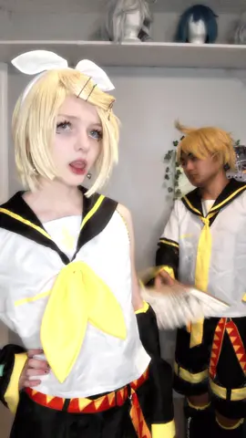 explodes!! || Len is @C98 [the only RTR fan]  || #kagaminelen #kagaminerin #vocaloid #miku #cosplay @dahknee [Furikuos #1 fan] @Star 🌟 @Turtle𓆉 [51%] @swisscheese.912 / 777 enajoyer @meep 