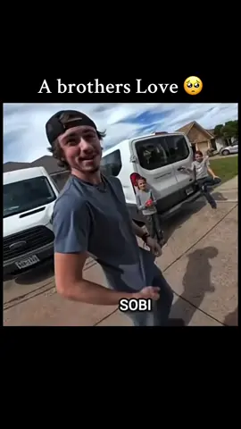Little boy tries to find biker friends for his older brother. Credit: @Sobi  #wholesome #sibling #moterbike #hopecore #fyp 