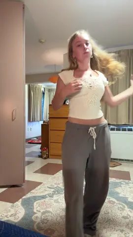 because people hated my other one😭 #algorithmtiktok #tiktokalgorithm #xyzbca #dance #yoonchae 