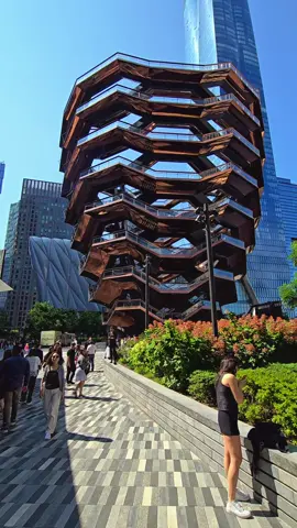 The Vessel in New York City. A striking honeycomb-shaped structure in Hudson Yards, Manhattan. Opened in 2019, it quickly became one of NYC’s most recognizable landmarks. With 154 interconnected staircases and unique viewpoints, the Vessel offers stunning perspectives of the city and the Hudson River. A true symbol of modern New York architecture. #newyorkcity #nyc #vessel #hudsonyards #manhattan 