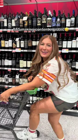 I didn’t mean to blow the whistle loud, the silent whistle immediately after is sending me☠️🤣 #bts #influencersinthewild #lol #coolkids #lakelandfl