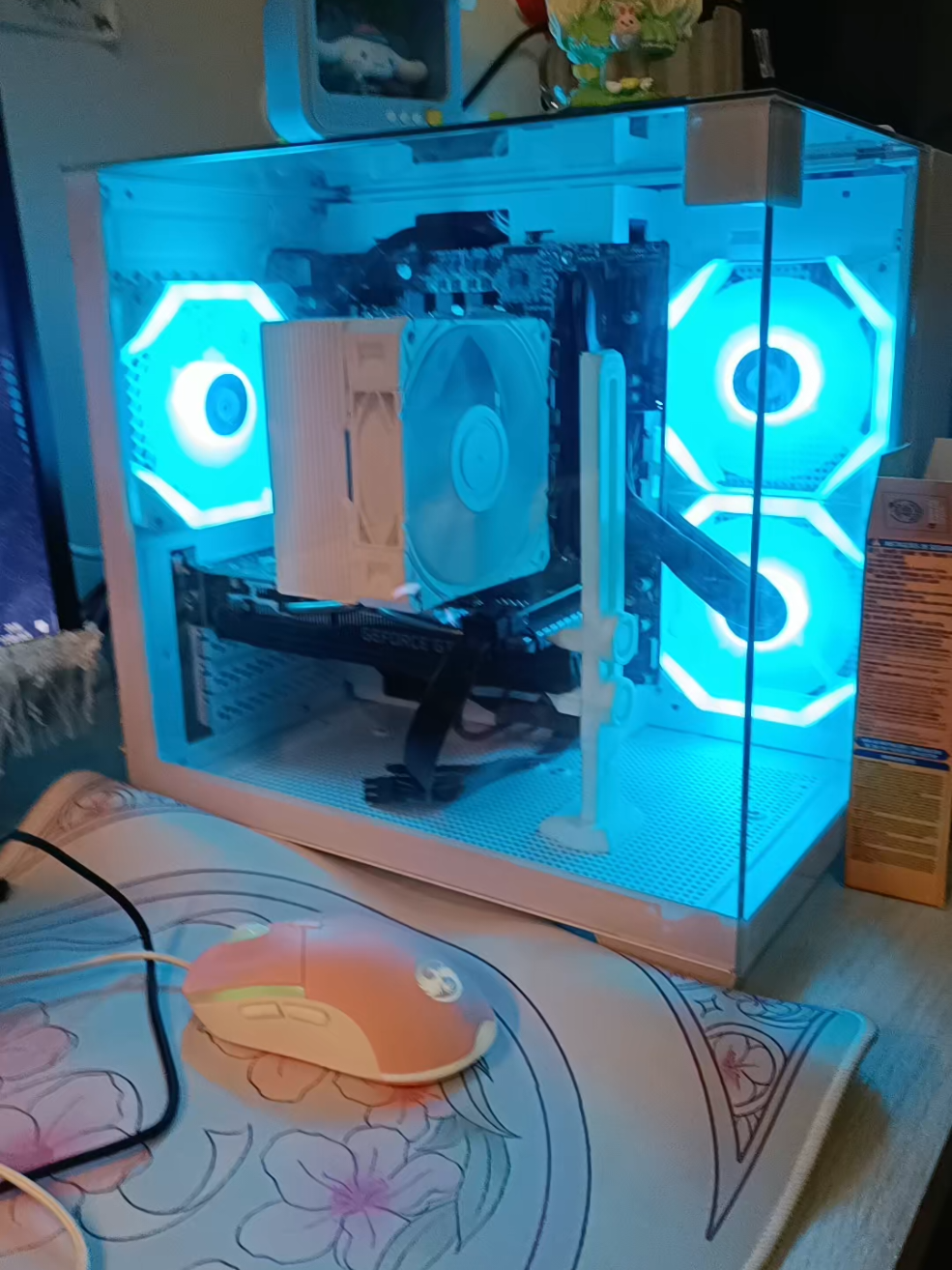 meu setup todo bagunçado hoje coitado