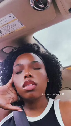Car karaoke is this recessions therapy 🤍#carkaraoke #reneerapp #musicistherapy #musiclover #musicfyp 