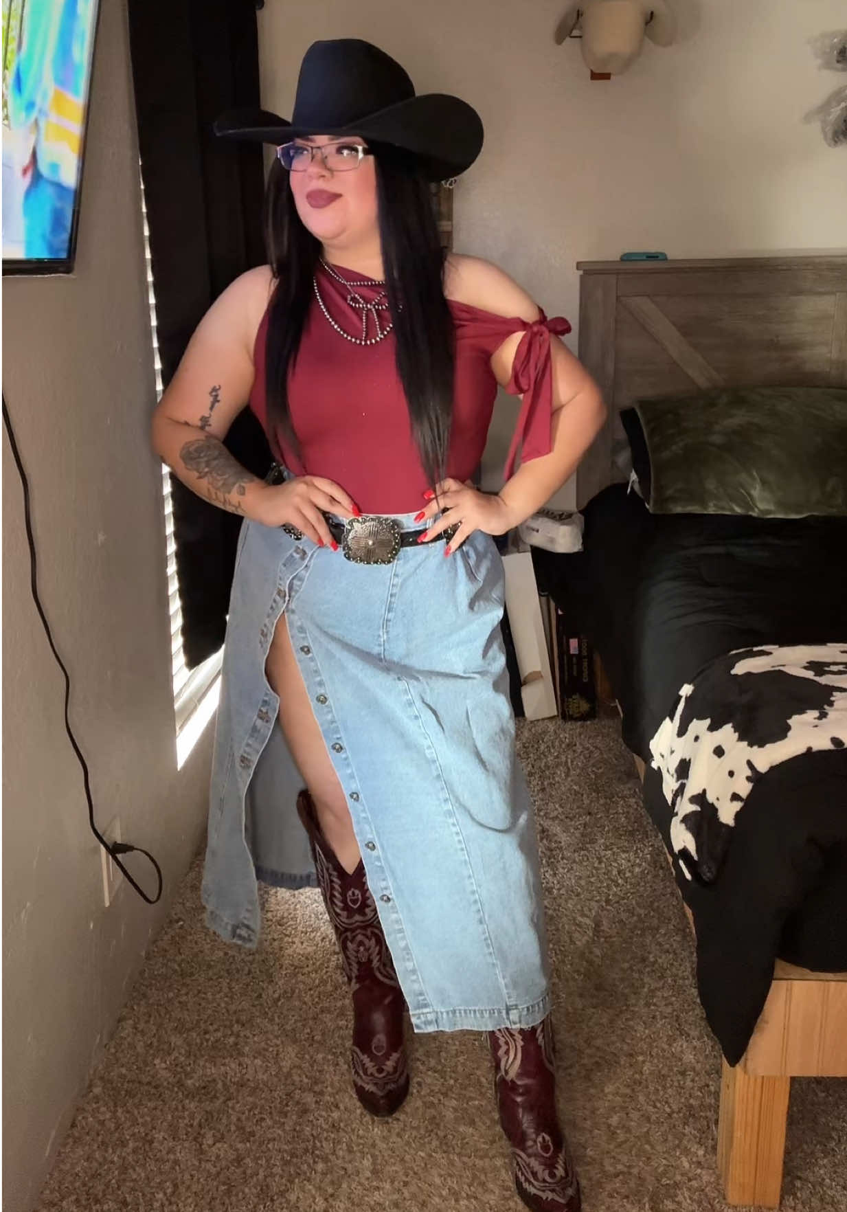 Amanecí pensando en ti mi amor..🥰 Boots @Shop Rock’em @Rock'em code “ VALERIA “ saves💋 Tejana @RodeoReadyRanchwear code “ RodeoReadyValeria “ saves🎀 #parati #fyp #westtx #coahuilacheck🇲🇽📍🔥😎 #gorditaperobonitaa 