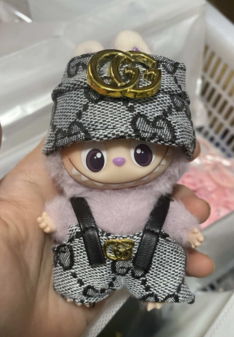 🤩#labubu #labubuoutfits #fyp #popmart #toy 