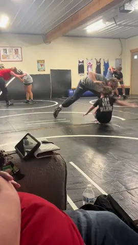 #herfavoritecoach⚡️⭐️!!️!!️ #girlwrestler #isabelle🩷🤼‍♀️
