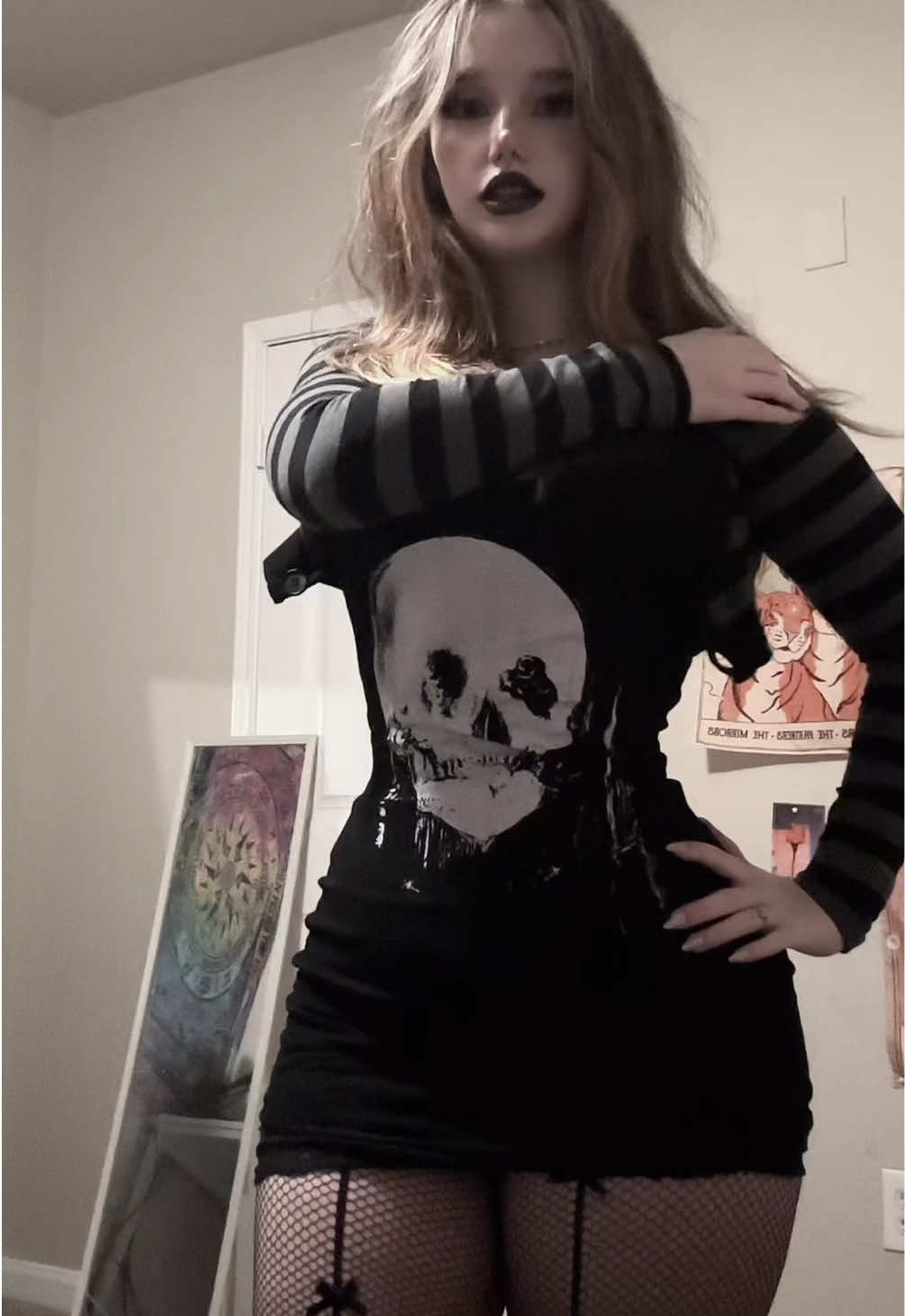 I always look like I’m in a bad mood LOL #altgirl #dance #OOTD 