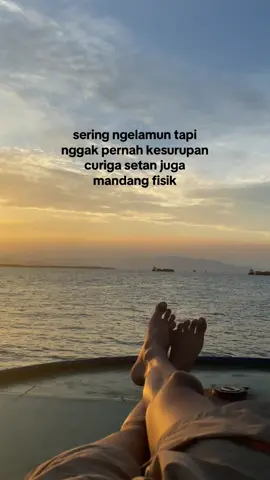 #storypelaut⚡ #senjasorehari #pelaut #senjalaut #pelautindonesia 