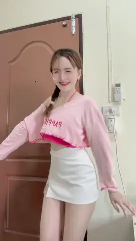 ไม่เน้นจังหวะ เน้นส่ายเอวอย่างเดียว🥴 #26y #น้องแว่น #สาวโฮย่า #สาวโฮย่าไฮเทคอยุธยา #tiktokuni 