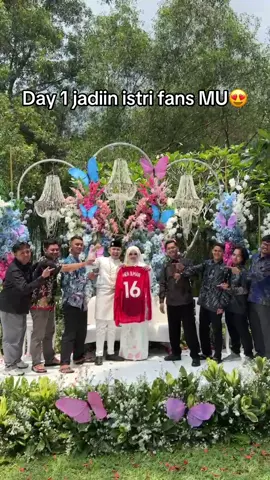 Pasti dia bahagia 😍🥰 #mu #manunited #wedding @Geminigirl🦢 