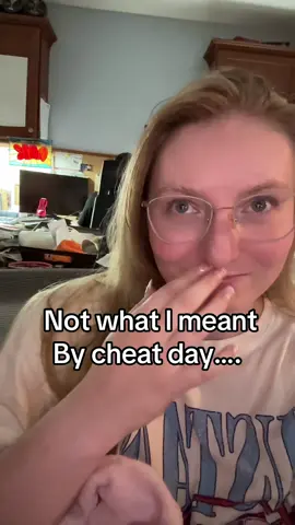 He was supposed to eat cheesy fries…..  #cheater #cheatersgettingcaught #cheatersneverchange #datinglife #exposed 