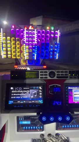 #paredaoestilodevida #reyvaqueiro #musica #bodysplash