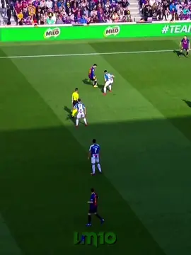 Messi dribbling past 1 to 9 players ☠️🔥 #messi #lionelmessi #goat #football #footballtiktok 